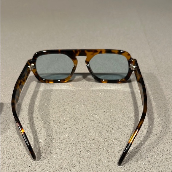 Elisa Johnson JANE MINI IN BROWN TORTOISE - Picture 6 of 10